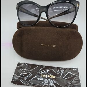 ST2 - Tom Ford Lily Black Cateye Sunglasses